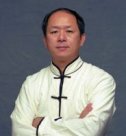 Master Yang Jwing Ming dà maggior peso alla comprensione della teoria anziché alla forma 